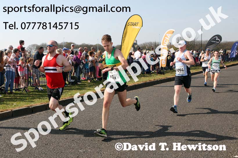 North Tyneside 10k Road Race, Whitley Bay. Photo:  David T. Hewitson/Sports for All Pics